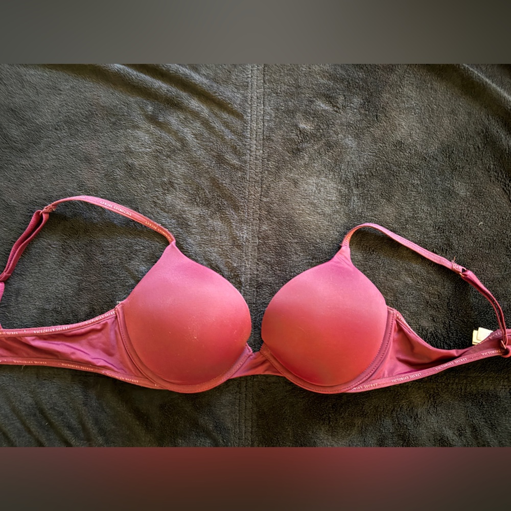 Victoria's Secret T-Shirt Plunge Push Up Bra